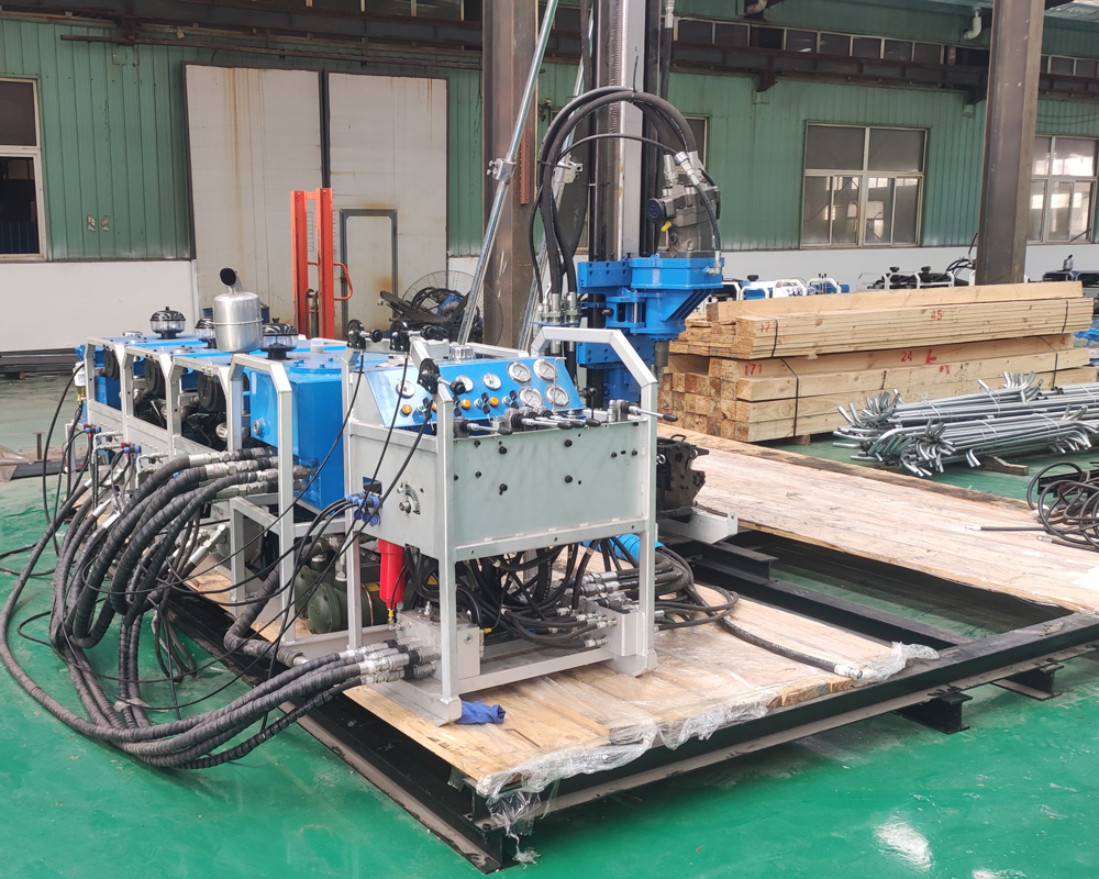 CR800P 动力头与进给系统特写