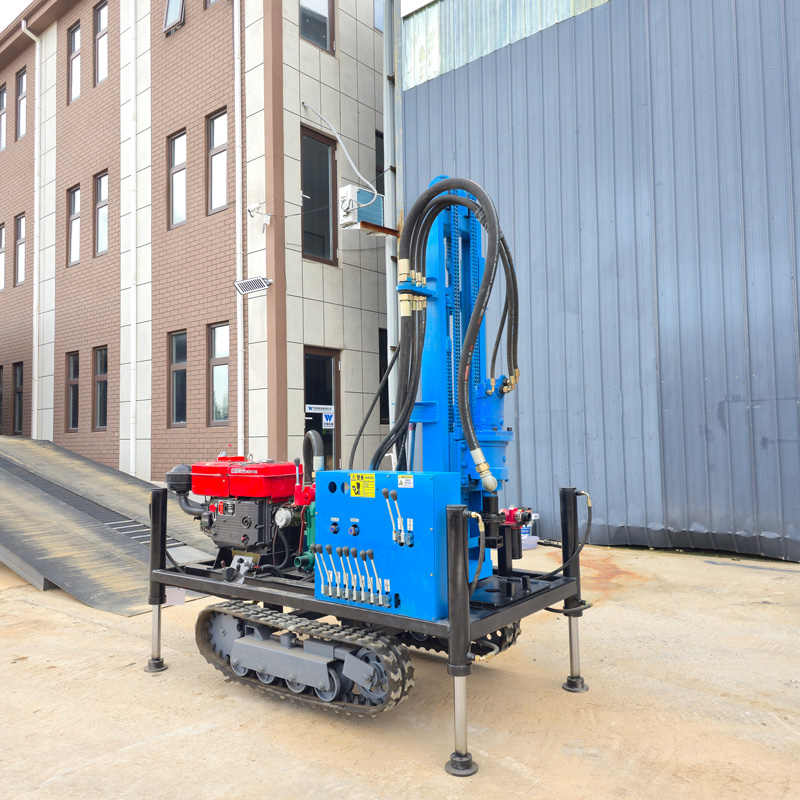 WR180E 紧凑型履带水井钻机外观